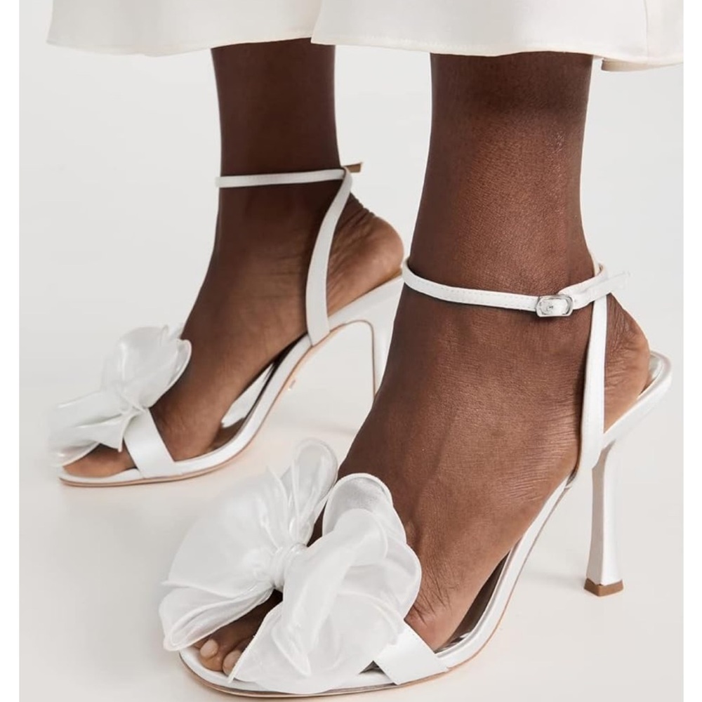 Badgley Mischka Nessie bow heels! Perfect for brides and wedding wear.